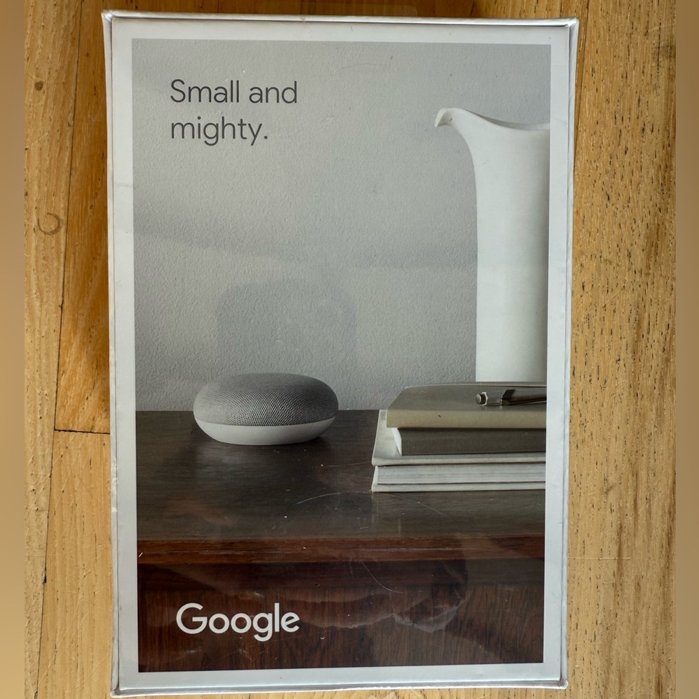 Google Smart Speaker with Voice Control in Chalk, New in box and sealed - Picture 4 of 6